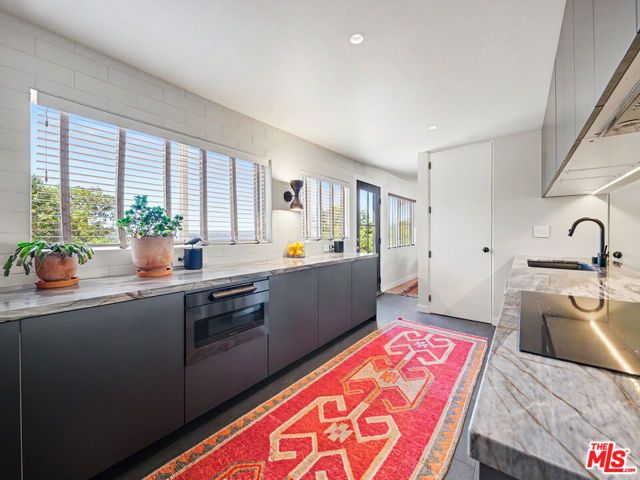 22067 Saddle Peak Road, Topanga (los Angeles), CA 90290