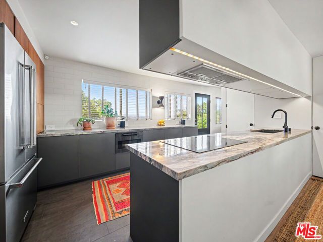 22067 Saddle Peak Road, Topanga (los Angeles), CA 90290