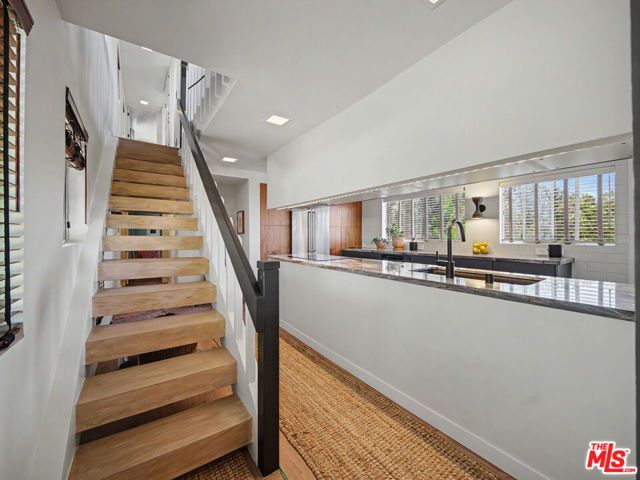 22067 Saddle Peak Road, Topanga (los Angeles), CA 90290