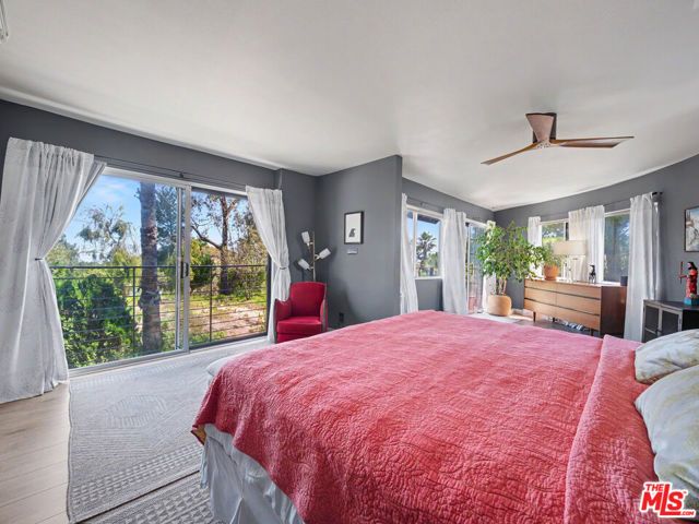 22067 Saddle Peak Road, Topanga (los Angeles), CA 90290