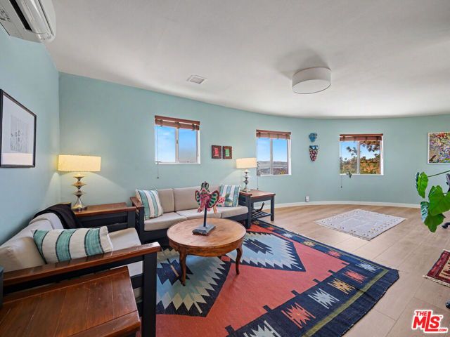 22067 Saddle Peak Road, Topanga (los Angeles), CA 90290