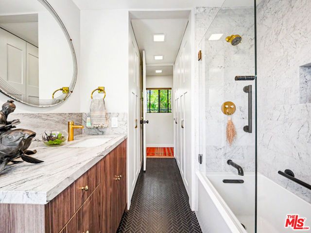 22067 Saddle Peak Road, Topanga (los Angeles), CA 90290