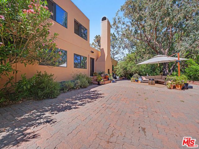 22067 Saddle Peak Road, Topanga (los Angeles), CA 90290