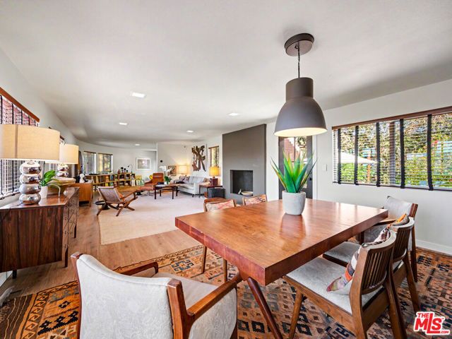 22067 Saddle Peak Road, Topanga (los Angeles), CA 90290