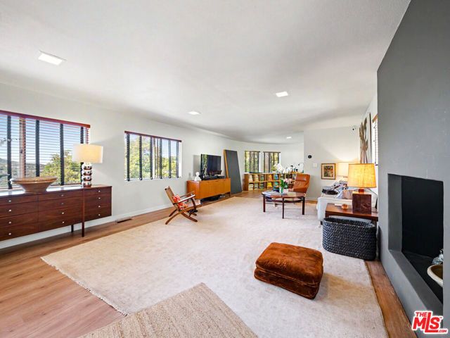 22067 Saddle Peak Road, Topanga (los Angeles), CA 90290