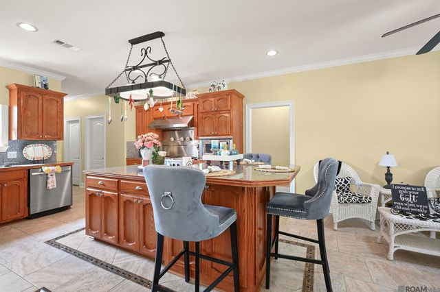 36445 Dialtha Dr, Denham Springs, LA 70706