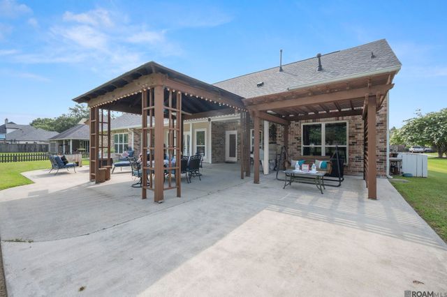 36445 Dialtha Dr, Denham Springs, LA 70706