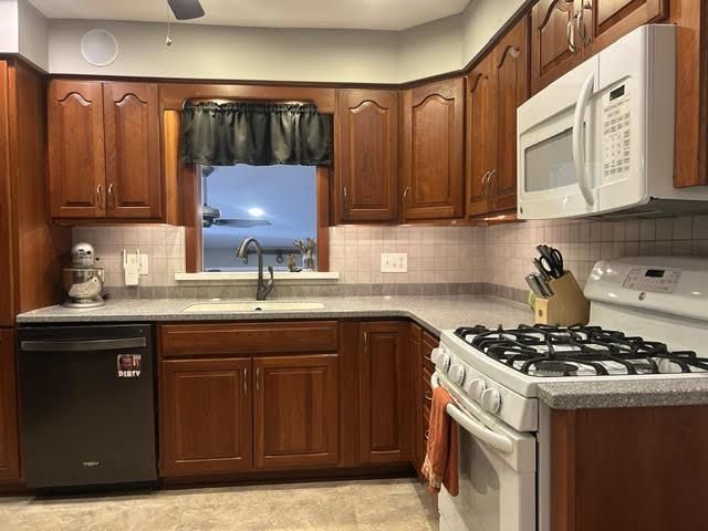 631 BUTTONWOOD, Perkasie, PA 18944