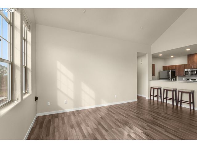 16405 Nw CHADWICK Way 303, Portland, OR 97229