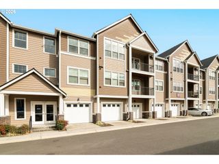 16405 Nw CHADWICK Way 303, Portland, OR 97229