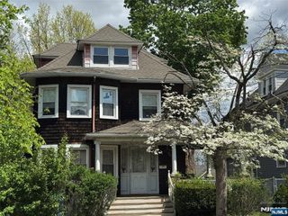 116 Clinton Place, Hackensack, NJ 07601