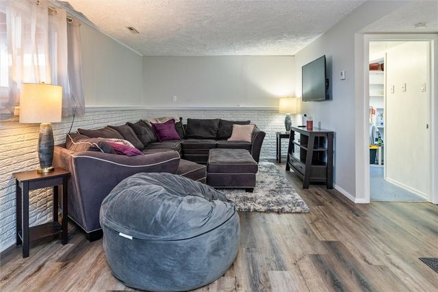 1353 Lehigh Station Road, Henrietta, NY 14467