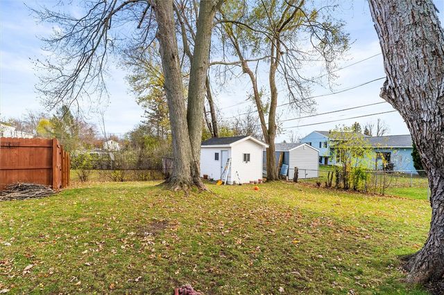 1353 Lehigh Station Road, Henrietta, NY 14467