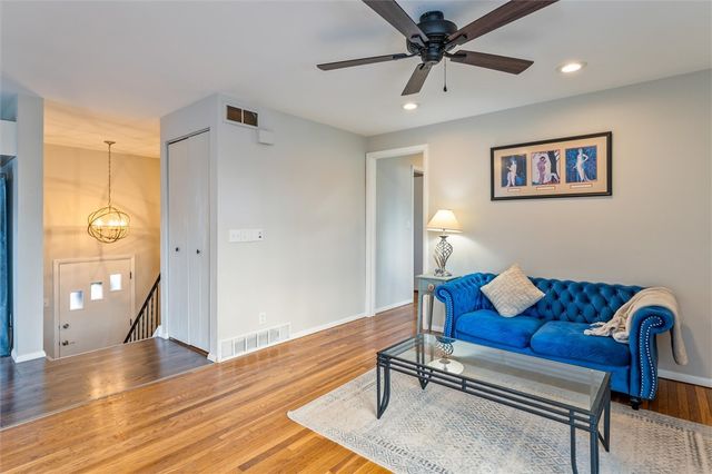 1353 Lehigh Station Road, Henrietta, NY 14467