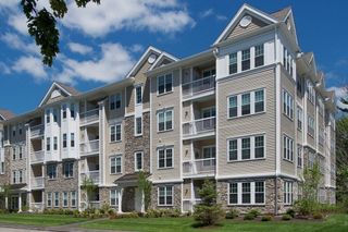 1108 Pennington Dr 1108, Walpole, MA 02081