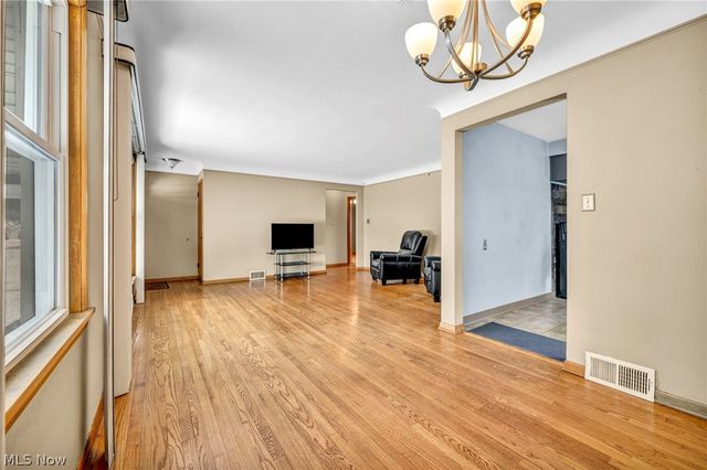 4237 E 181st Street, Cleveland, OH 44128