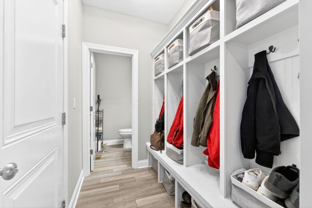 9496 Alnwick Loop, Plain City, OH 43064