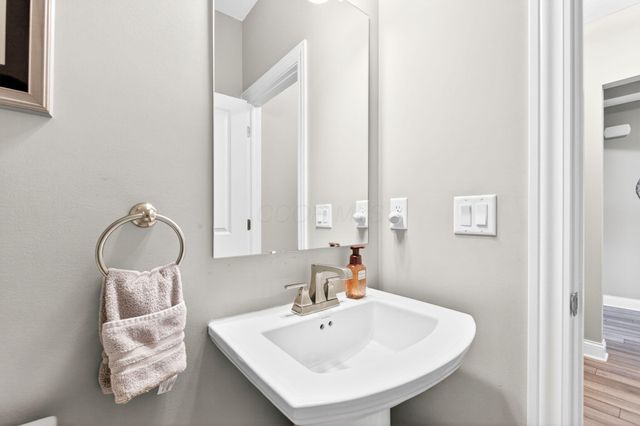 9496 Alnwick Loop, Plain City, OH 43064