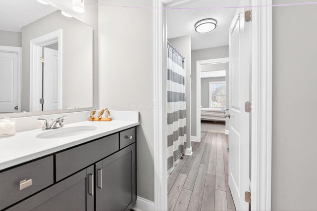 9496 Alnwick Loop, Plain City, OH 43064