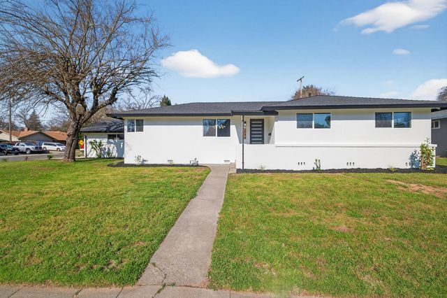 2546 El Vita Way, Carmichael, CA 95608