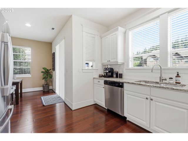 10244 Sw Taylor St, Portland, OR 97225