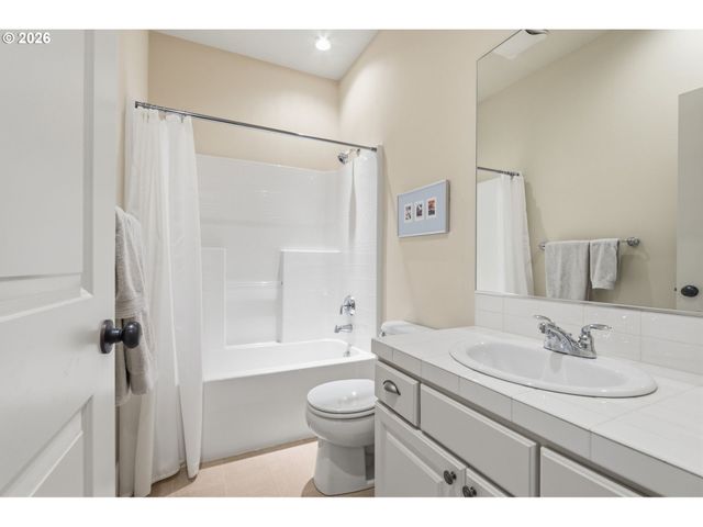 10244 Sw Taylor St, Portland, OR 97225