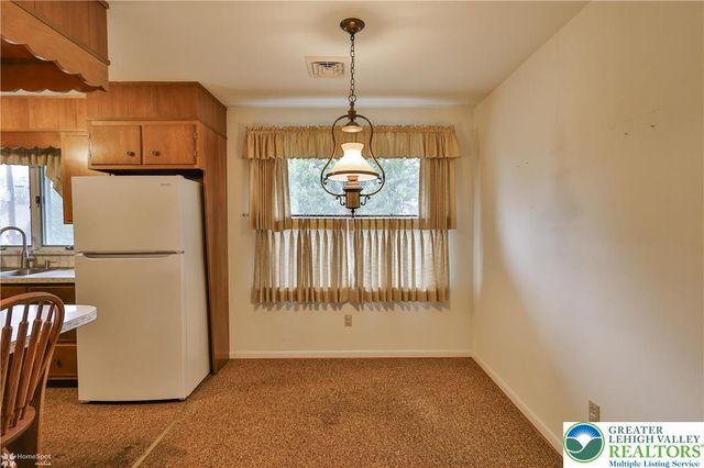 1327 Cobbler Lane, Upper Macungie Twp, PA 18104