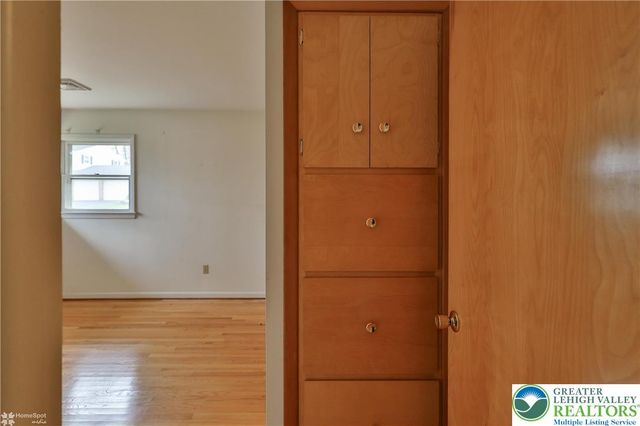 1327 Cobbler Lane, Upper Macungie Twp, PA 18104