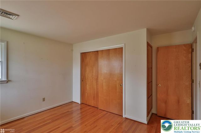 1327 Cobbler Lane, Upper Macungie Twp, PA 18104