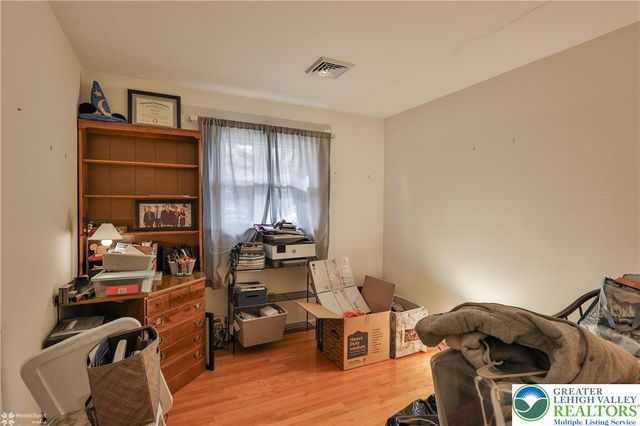 1327 Cobbler Lane, Upper Macungie Twp, PA 18104