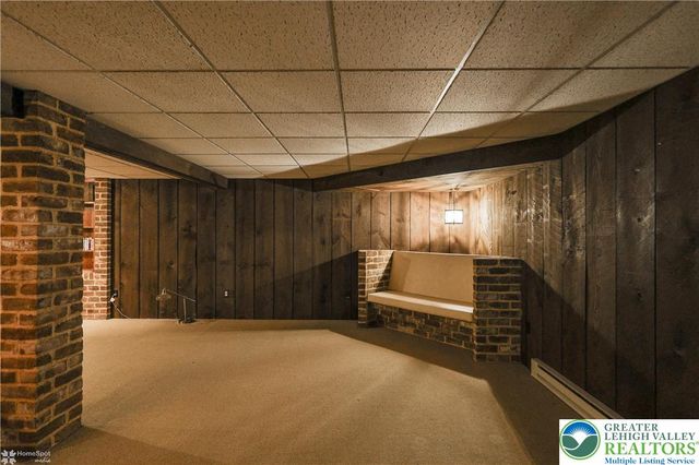 1327 Cobbler Lane, Upper Macungie Twp, PA 18104