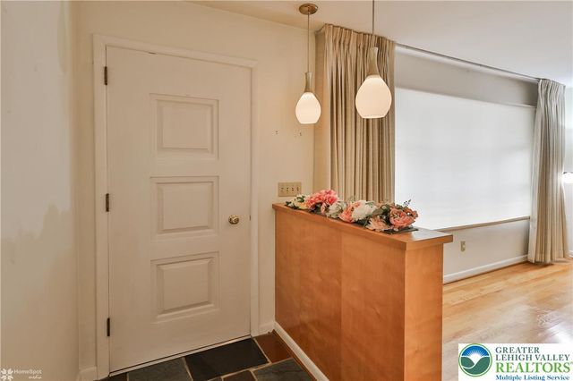 1327 Cobbler Lane, Upper Macungie Twp, PA 18104