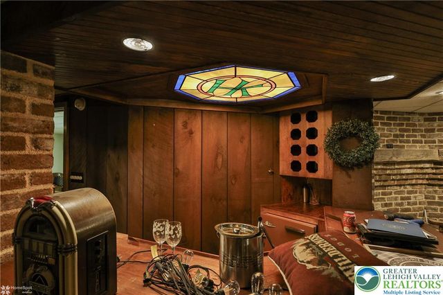 1327 Cobbler Lane, Upper Macungie Twp, PA 18104