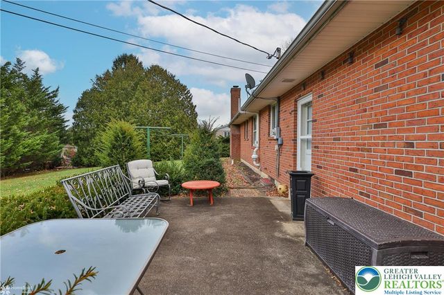 1327 Cobbler Lane, Upper Macungie Twp, PA 18104