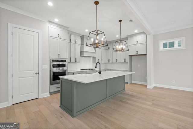 1221 Lakeside Overlook, Canton, GA 30114