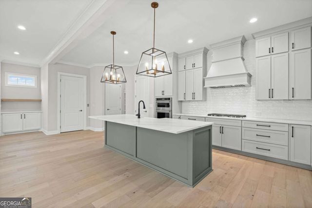 1221 Lakeside Overlook, Canton, GA 30114