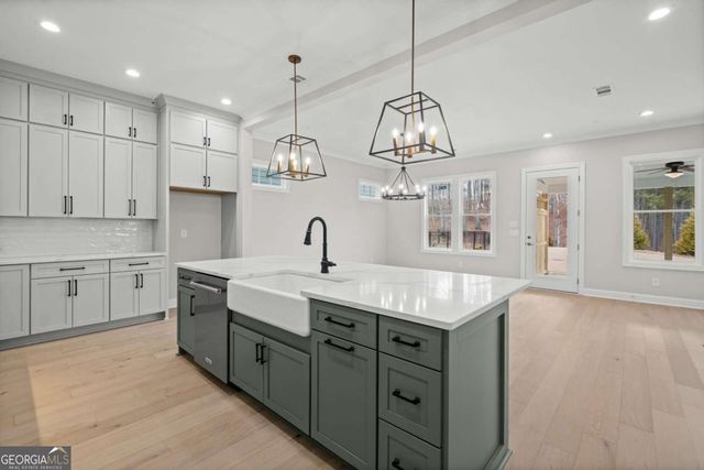 1221 Lakeside Overlook, Canton, GA 30114