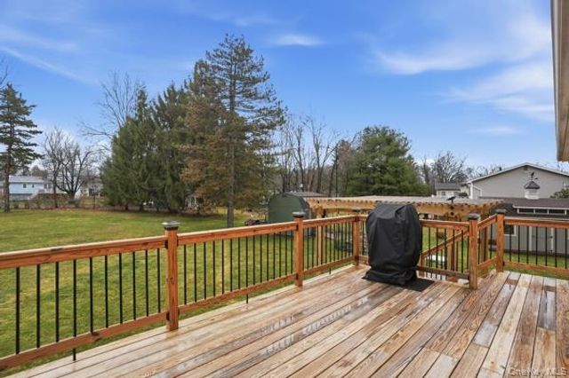 209 Summit Drive, New Windsor, NY 12553