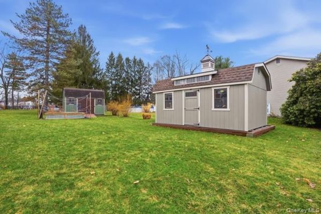 209 Summit Drive, New Windsor, NY 12553