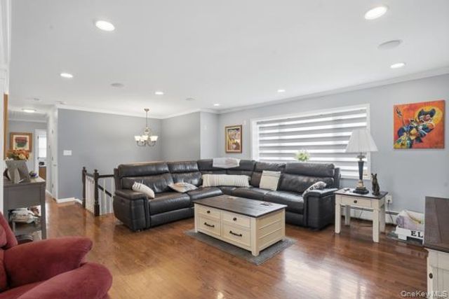 209 Summit Drive, New Windsor, NY 12553