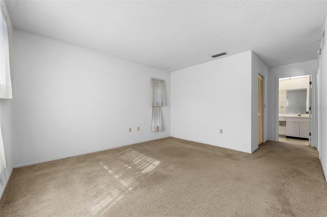 4299 OAKHURST CIRCLE E 3052, Sarasota, FL 34233