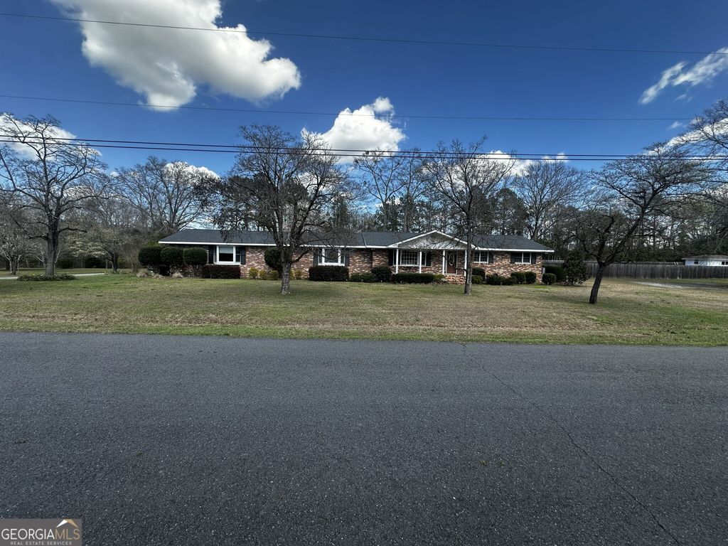 108 Sitton Avenue, Gordon, GA 31031