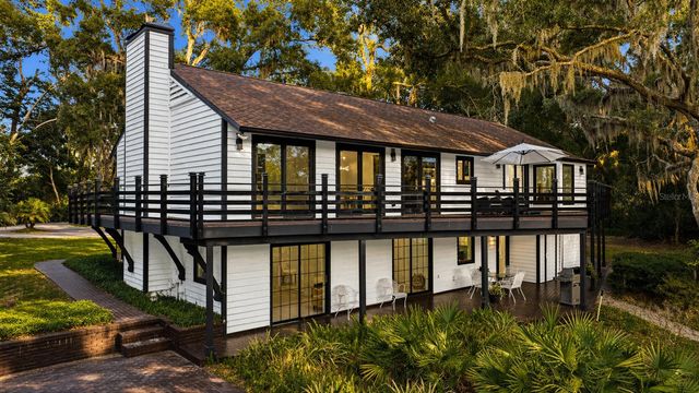 900 OAK HOLLOW PLACE, Brandon, FL 33510