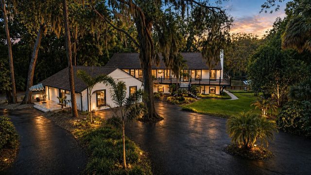 900 OAK HOLLOW PLACE, Brandon, FL 33510