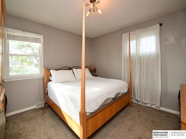 6155 South Street, Lincoln, NE 68506