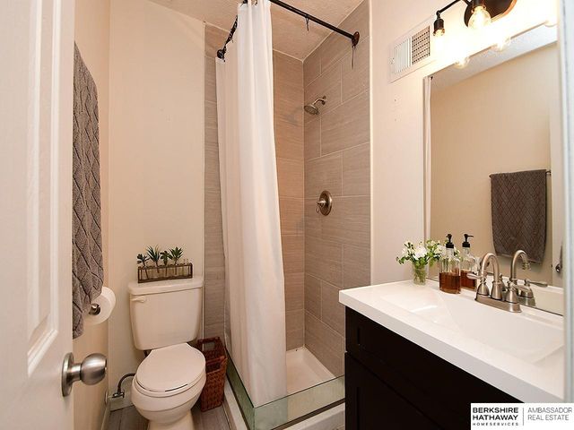 6155 South Street, Lincoln, NE 68506