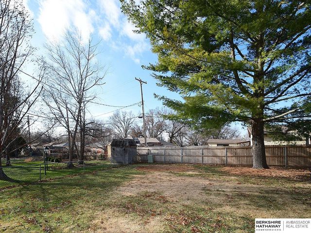 6155 South Street, Lincoln, NE 68506