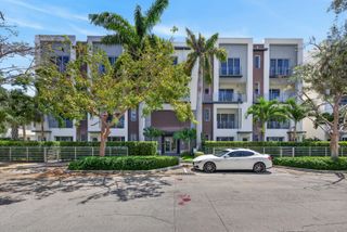 1044 NE 18th Avenue 203, Fort Lauderdale, FL 33304