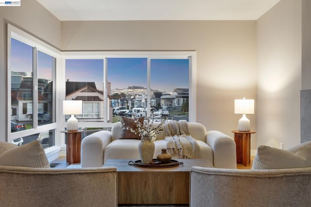 356 Northgate Ave, Daly City, CA 94015