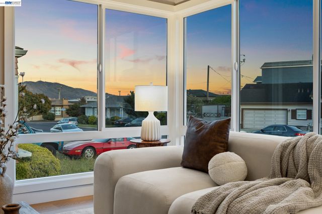 356 Northgate Ave, Daly City, CA 94015